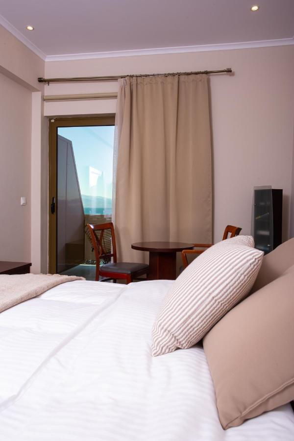 Lepanto Beach Hotel Nafpaktos Esterno foto